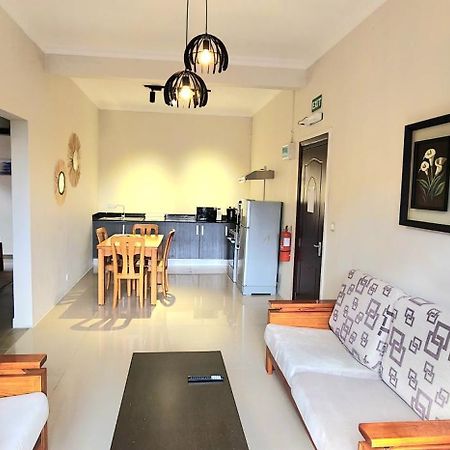 Appartment 4 กรองด์เบย์ ภายนอก รูปภาพ